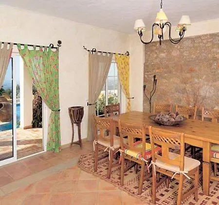 Villa Marvellous Algarve - 9 Bedrooms - Gran - Outstanding Far-reaching Views *